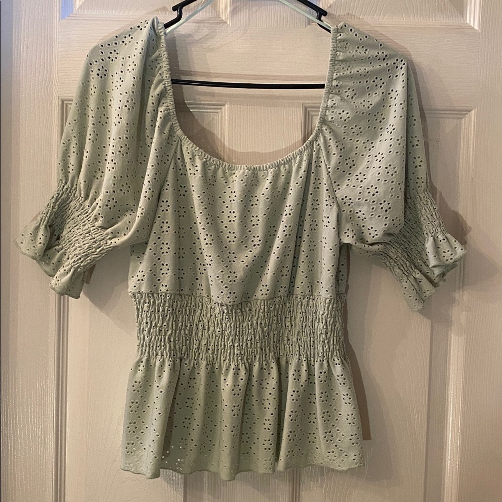 URBAN Romantics Eyelet Smocked Blouse - Mint Green - Picture 8 of 9